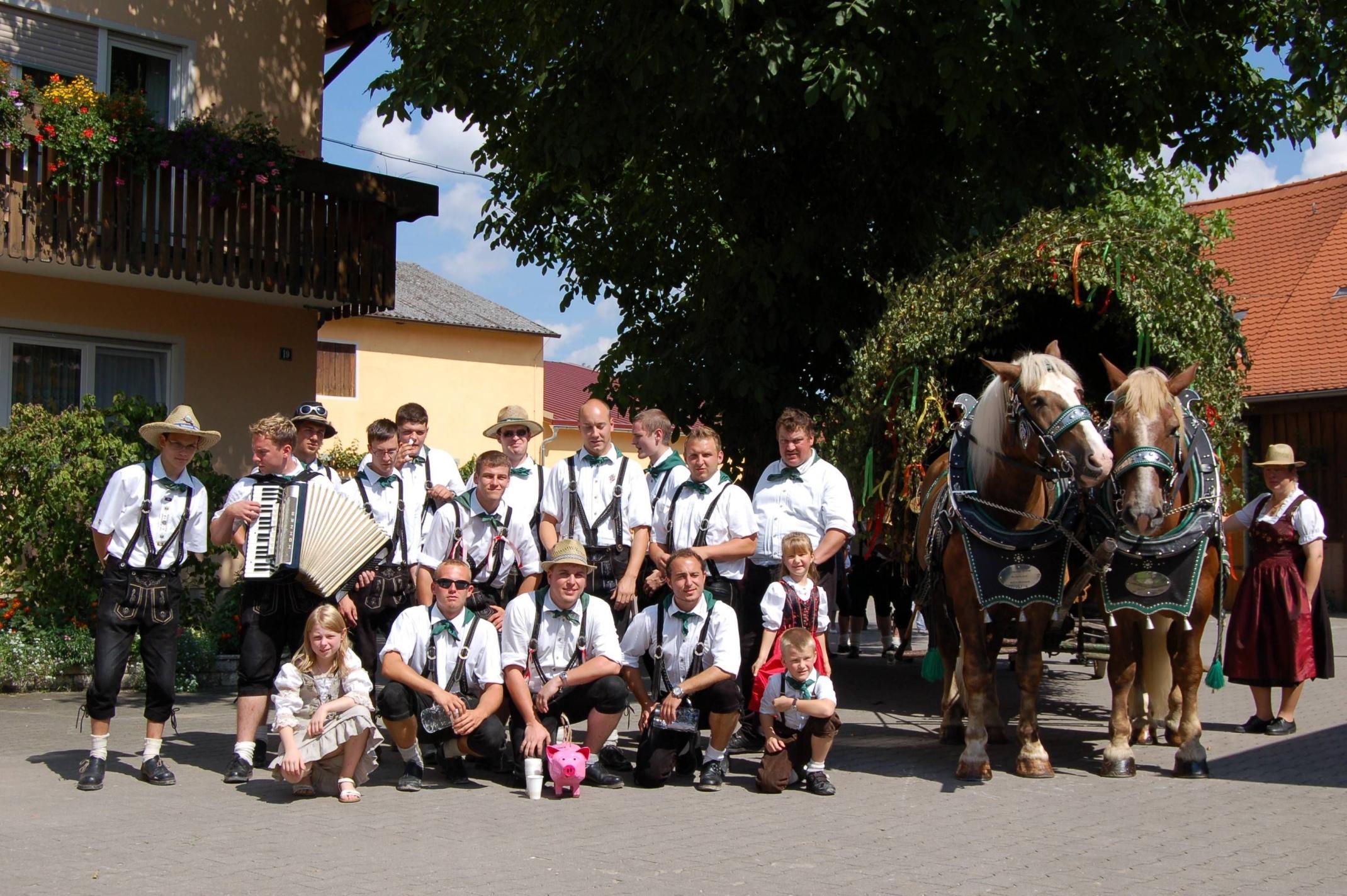 Leerstetten stand kopf - Schwanstetten - nordbayern.de