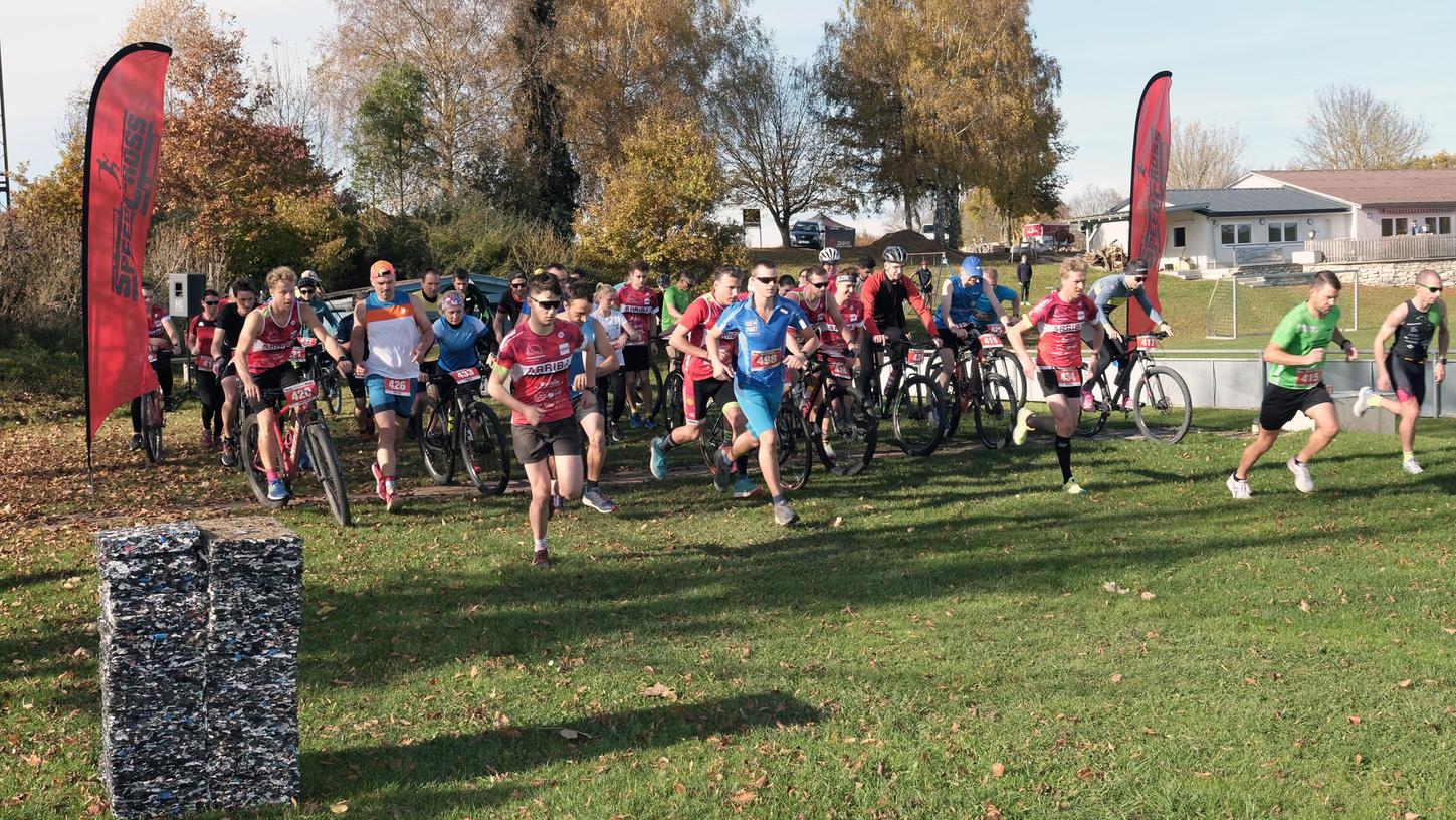 So war es im vorigen Jahr bei der Premiere: Zahlreiche Läufer und Radfahrer starteten am Sportgelände der DJK Fiegenstall zum Speedcross-Cup. Heuer gibt es eine Neuauflage der Serie im Landkreis. Auftakt ist am Sonntag, 12. Juni. Die Organisatoren hoffen auf eine gute Resonanz, Corona-Beschränkungen gibt es nicht mehr.  