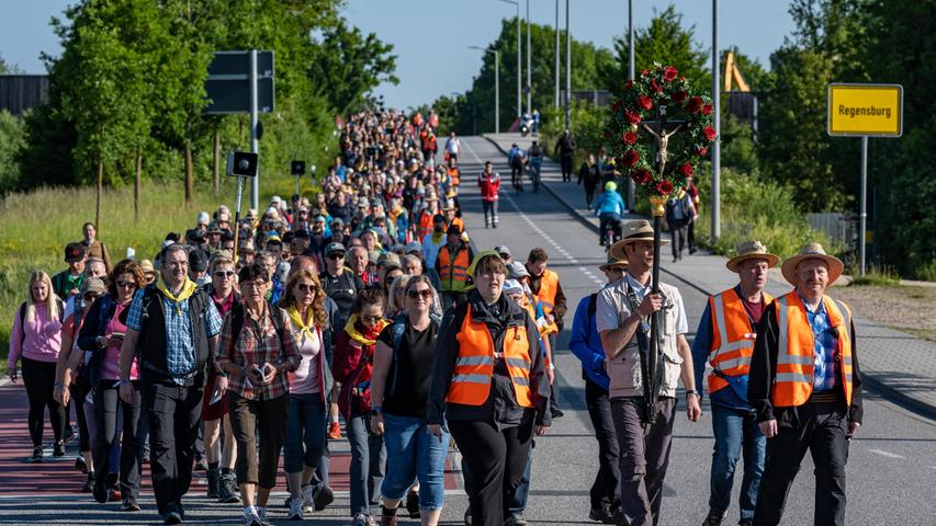 Massenauflauf in Regensburg: Darum sammelten sich am Donnerstag so viele Menschen
