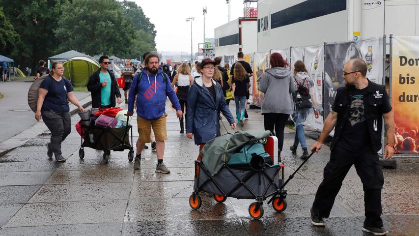 Müll, Regen, Flunkyball: So ist die Stimmung am RiP-Zeltplatz am Sonntag