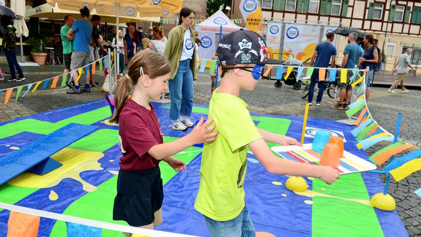 DJK-Bundessportfest 2022 in Schwabach: Eine der vielen Mitmach-Stationen in der Stadtmitte. DJK-Bundessportfest 2022 in Schwabach: Eine der vielen Mitmach-Stationen in der Stadtmitte.