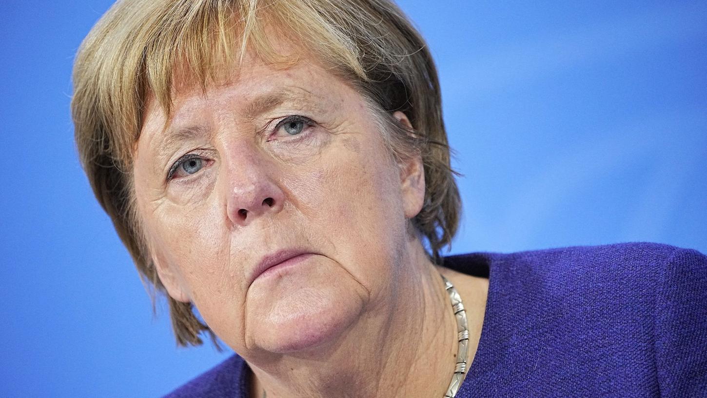 Merkel stellt sich heute Journalisten-Fragen: Distanziert sie sich von ihrer Russland-Politik?