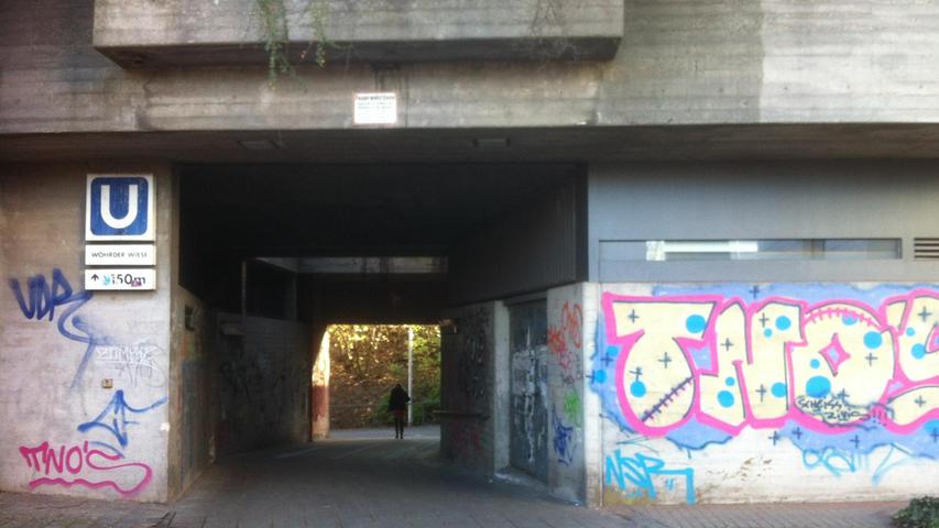Sichtbeton gefällt nicht allen: Doch die Graffiti der Unterführung zwischen Cinecittà und Steubenbrücke an der Marientormauer machen es nicht besser.