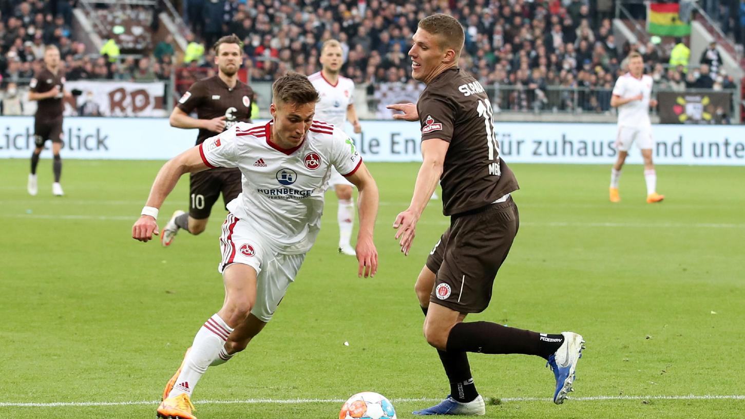 Jakov Medic, hier im Zweikampf mit Kilian Fischer, wechselt zu Ajax Amsterdam. Jakov Medic, hier im Zweikampf mit Kilian Fischer, wechselt zu Ajax Amsterdam.