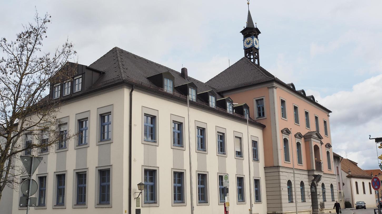 In der jüngsten Sitzung des Bauausschusses ging es um Funkwellen und Wassermassen.
In der jüngsten Sitzung des Bauausschusses ging es um Funkwellen und Wassermassen.