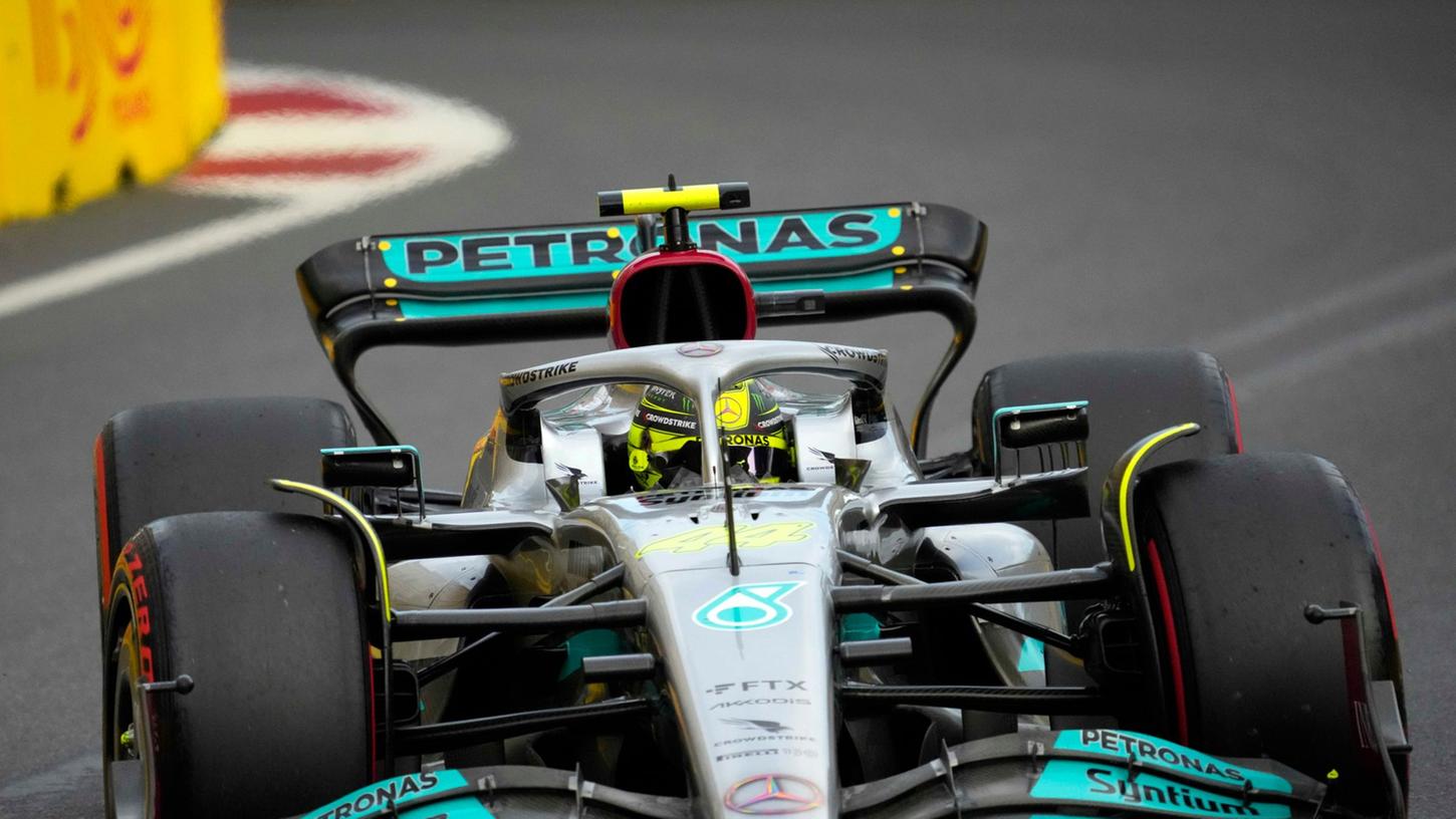 Wurde trotz der Probleme mit dem Mercedes-Boliden in Baku Vierter: Lewis Hamilton. Wurde trotz der Probleme mit dem Mercedes-Boliden in Baku Vierter: Lewis Hamilton.