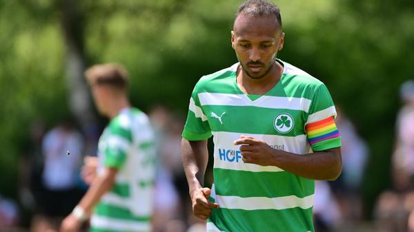 Die Mannschaft anführte Julian Green als Kapitän.