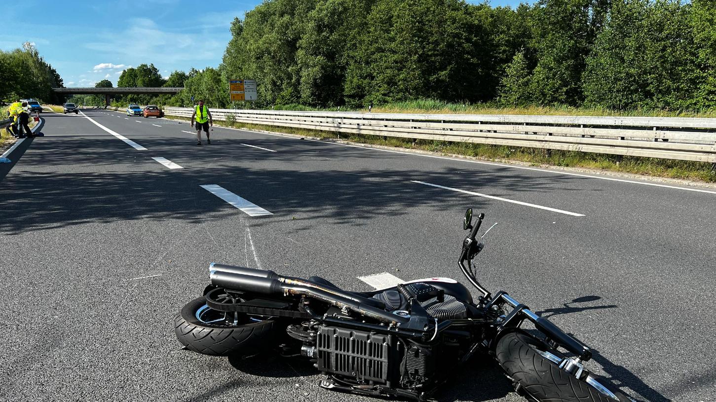 Der Fahrer des Motorrads konnte dem Geisterfahrer nicht mehr ausweichen. 