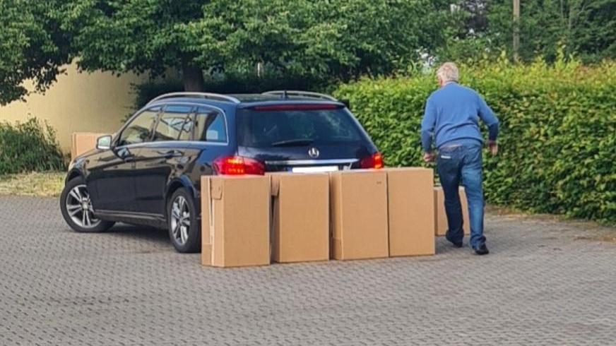 Rückwärts einparken wurde ebenso geübt, wie die richtige Bedienung von Assistenzsystemen in modernen Autos.
Rückwärts einparken wurde ebenso geübt, wie die richtige Bedienung von Assistenzsystemen in modernen Autos.