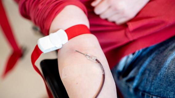 Zum Weltblutspendentag 2022: Blutkonserven werden zur Rarität