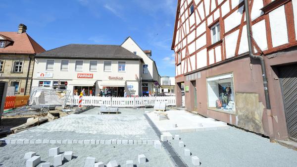 Neue Pflaster am Paradeplatz in Forchheim
