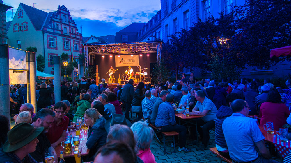 Das Ansbacher Altstadtfest ist eine der beliebtesten Veranstaltungen in der Residenzstadt. Dementsprechend groß war der Andrang zum Auftakt. (Symbolbild aus dem Jahr 2017)