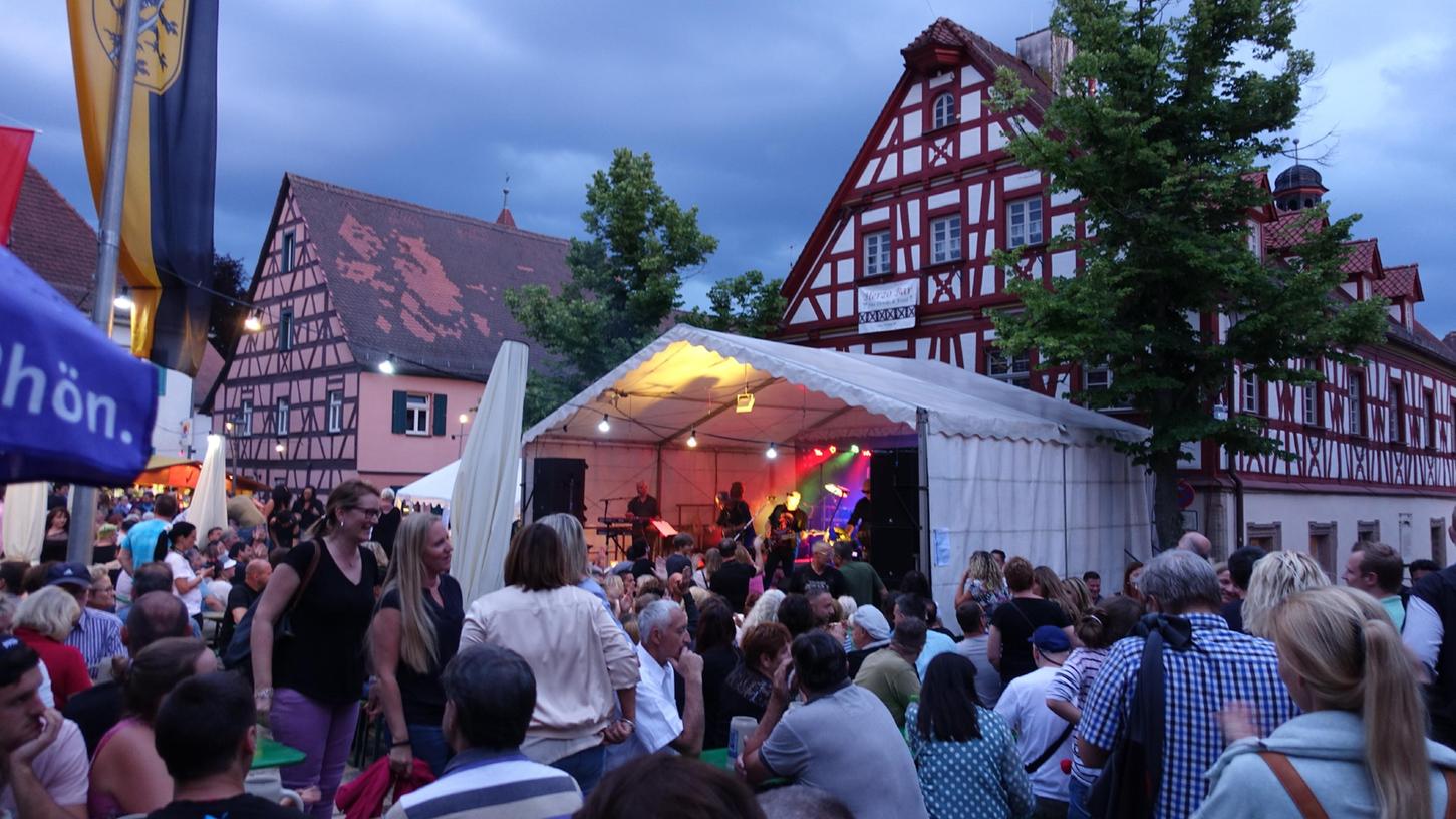 2019 ging das 44. Altstadtfest in Herzogenaurach über die Bühne. Nun soll nach gut drei Jahren Corona-Pause wieder gefeiert werden.