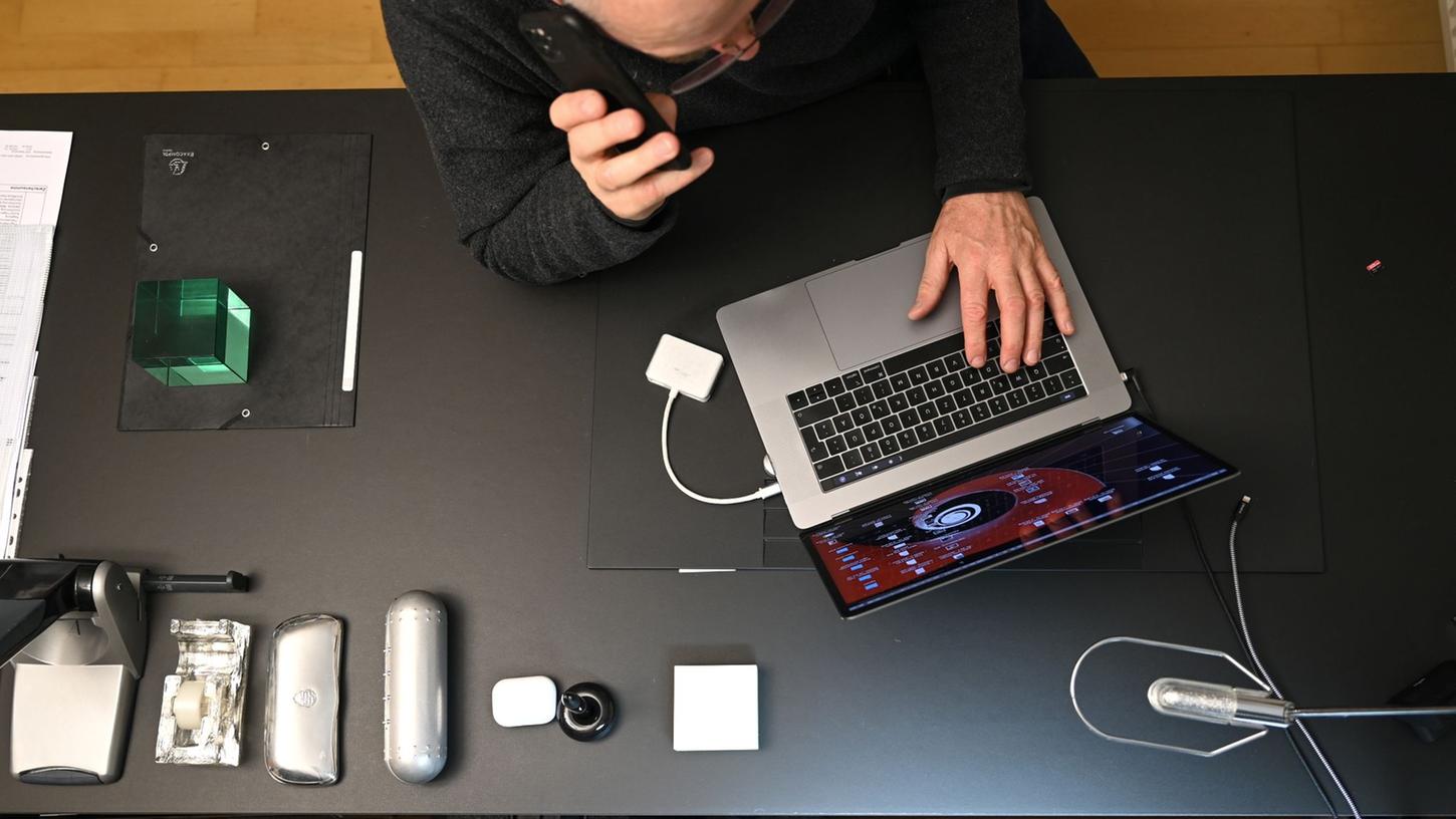 Beim Arbeiten im Homeoffice hat Deutschland im vergangenen Jahr leicht über dem Schnitt der EU-Staaten gelegen. Beim Arbeiten im Homeoffice hat Deutschland im vergangenen Jahr leicht über dem Schnitt der EU-Staaten gelegen.