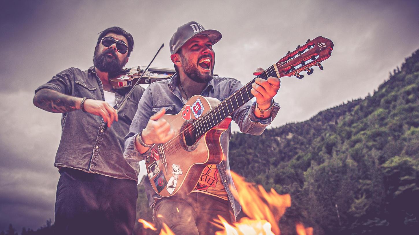 Die bayerische Gipsy-Rockband Django3000 ist der Headliner des ersten Berchinger "PLATZfestes".