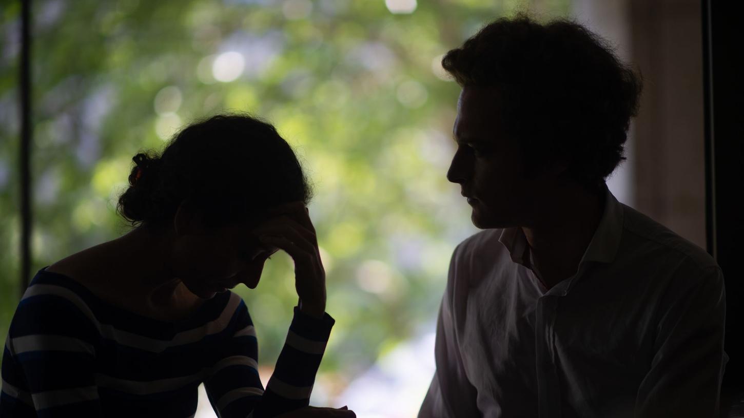 Fast eine Milliarde Menschen weltweit lebten 2019 nach WHO-Angaben mit einer psychischen Krankheit. Die Fälle von Depressionen und Angststörungen sind allein im ersten Pandemiejahr um 25 Prozent gestiegen. Fast eine Milliarde Menschen weltweit lebten 2019 nach WHO-Angaben mit einer psychischen Krankheit. Die Fälle von Depressionen und Angststörungen sind allein im ersten Pandemiejahr um 25 Prozent gestiegen.