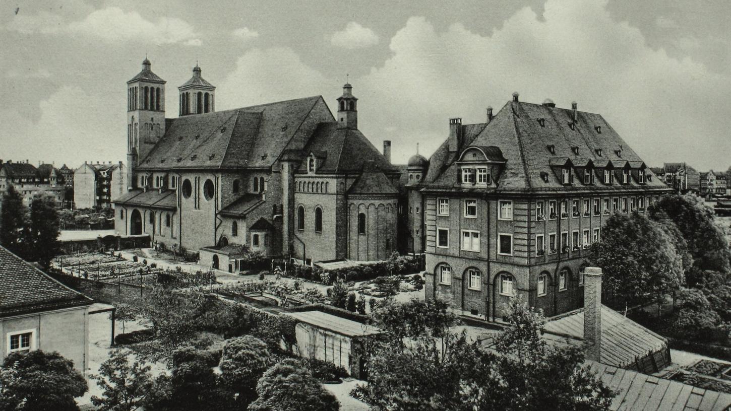 Imposant wie eine historische Abtei zeigten sich Kloster und Kirche St. Ludwig kurz nach ihrer Einweihung 1926.  
