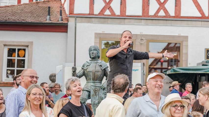 Musik in der Fachwerkkulisse: das Altstadtfest in Herzogenaurach kam gut an. 