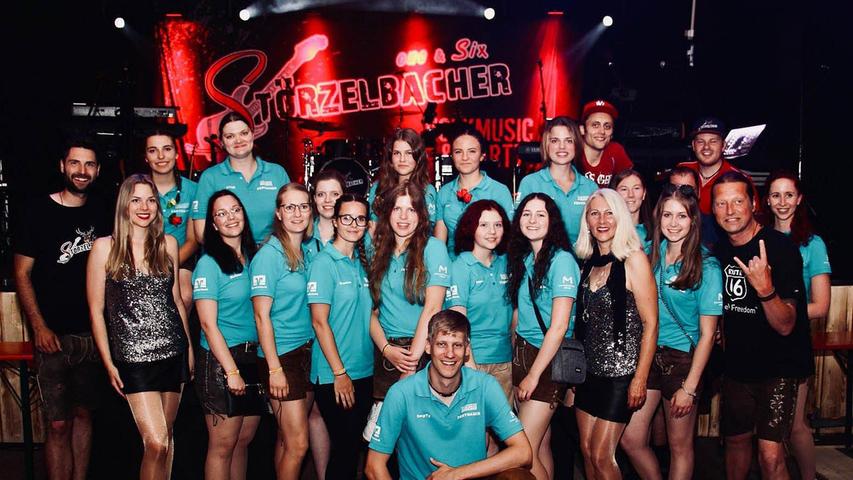 Freitag: Gruppenfoto mit den "Störzelbachern".
