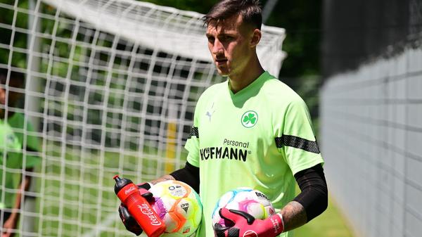 Dann aber wurde es wieder ernst - unter anderem vor dem Tor von Andres Linde...