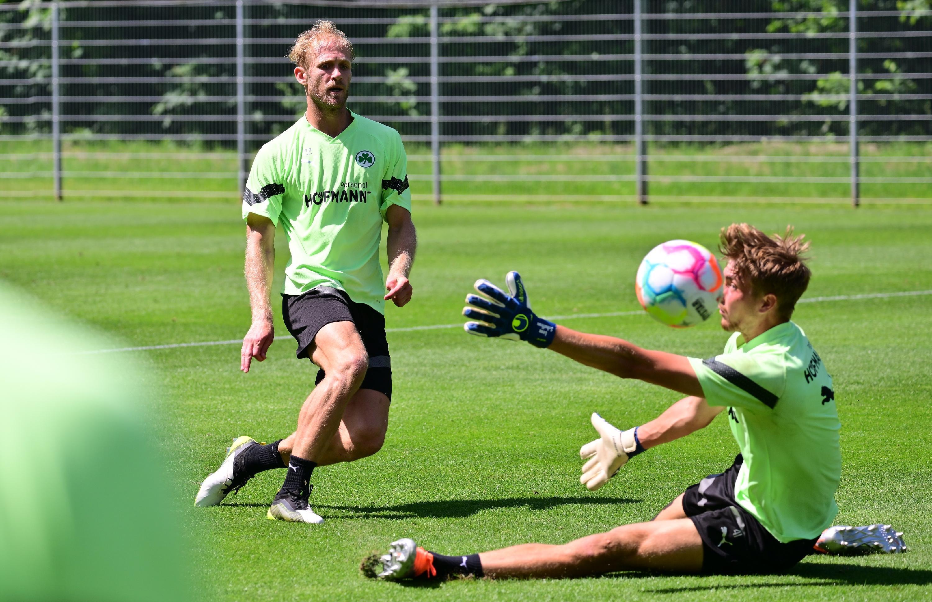 ... gegen Sebastian Griesbeck aber keine Chance hatte.