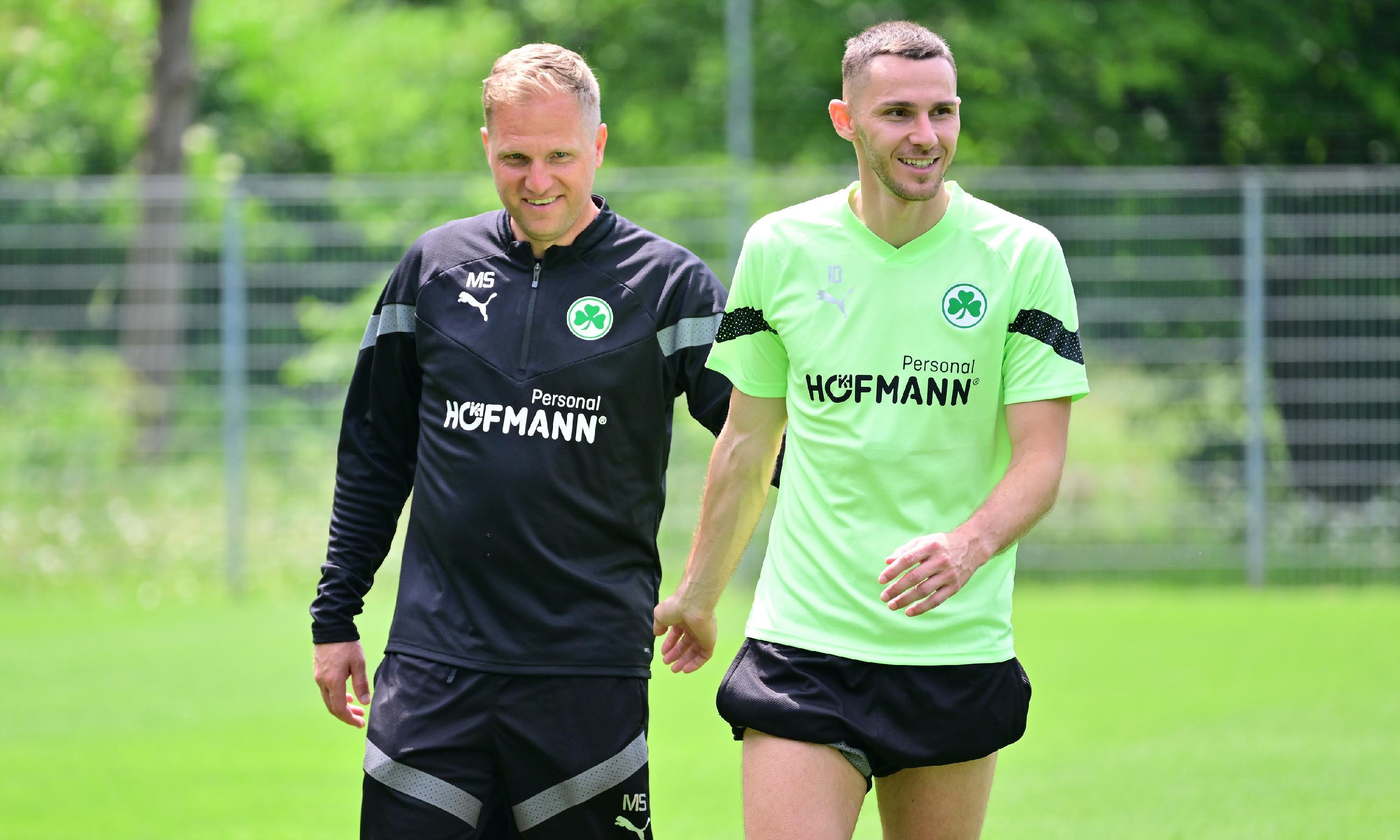 Auch mit Kapitän Branimir Hrgota, der erst seit einigen Tagen wieder mit der Mannschaft trainiert.