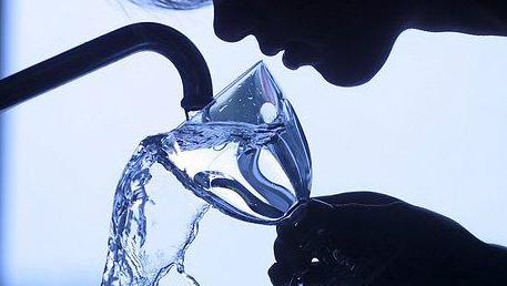 Die Stadt Berching fordert die Büerger von Thann, Dietersberg und Neuhaus auf, das Trinkwasser wegen bakterieller Verunreinigung vor dem gebrauch abzukochen. Die Stadt Berching fordert die Büerger von Thann, Dietersberg und Neuhaus auf, das Trinkwasser wegen bakterieller Verunreinigung vor dem gebrauch abzukochen.