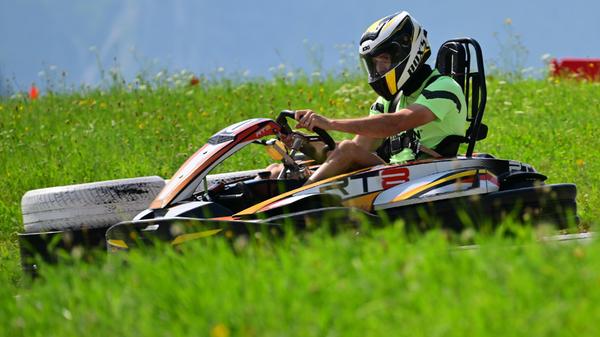 Der war nicht nur in der Bundesliga, sondern auch auf der Kartstrecke einer der Besten,...