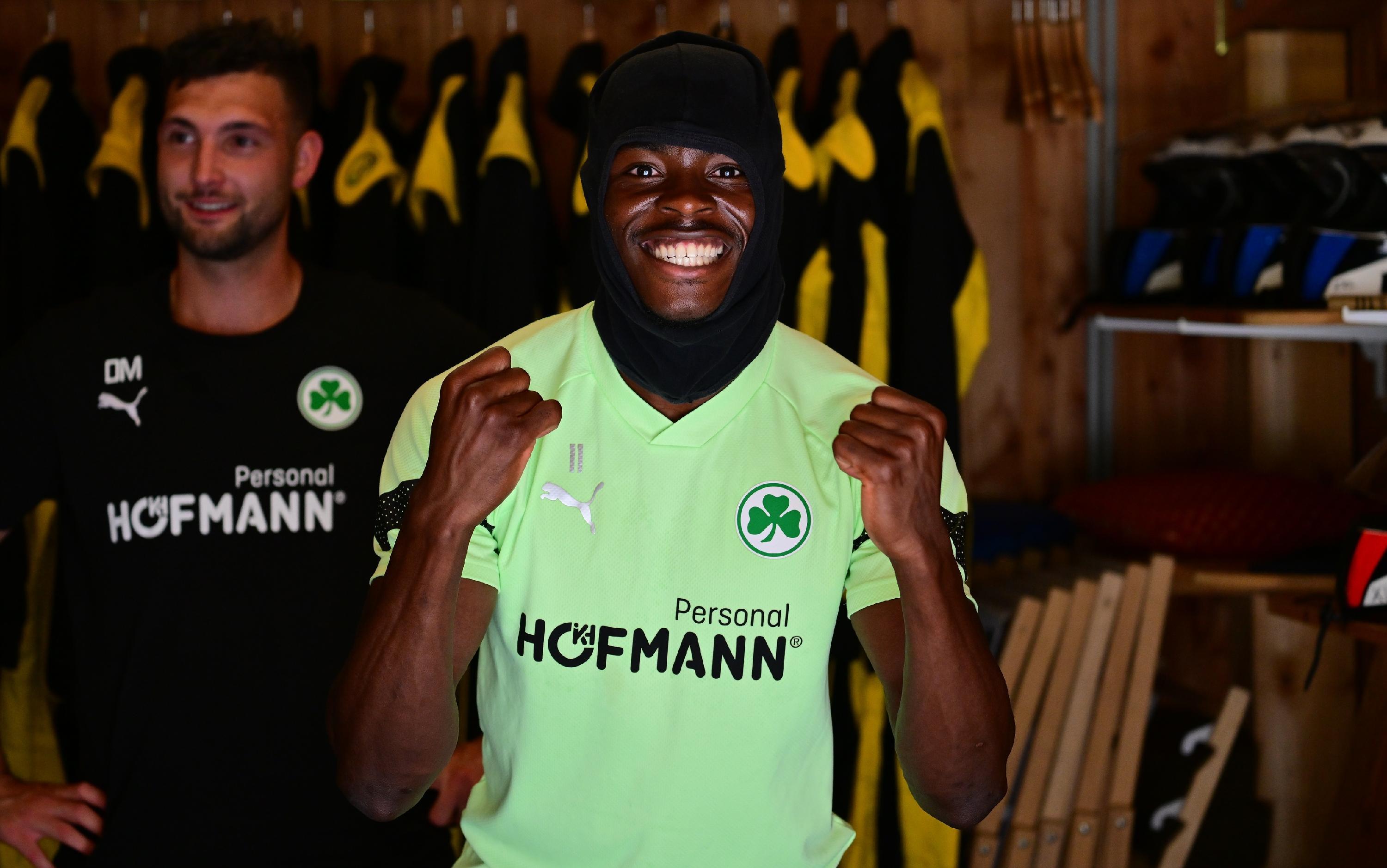 ... und der in Saalfelden aufblühende Dickson Abiama jubelten ausgelassen.