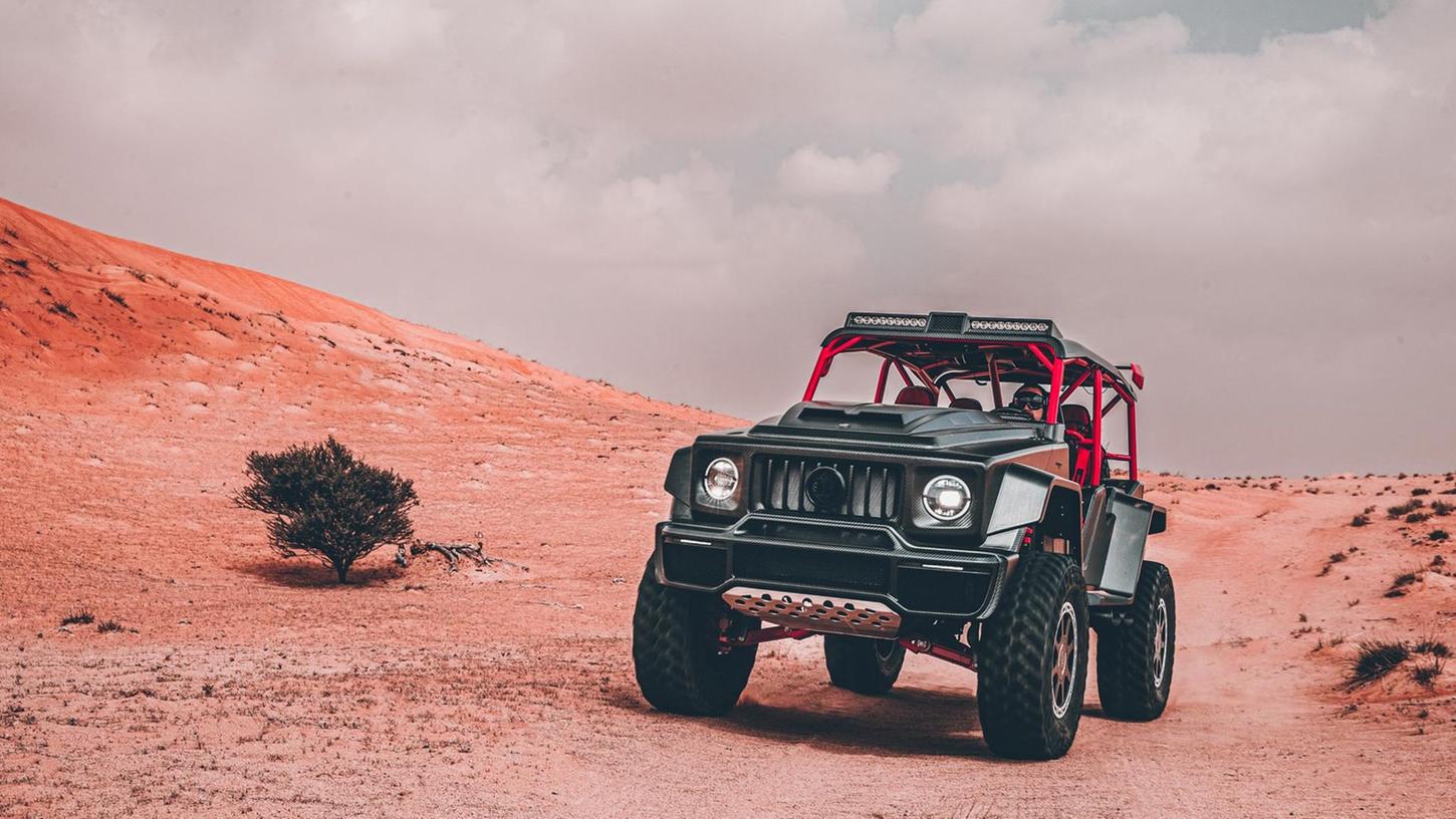 Auf Basis der G-Klasse hat Brabus einen starken Wüsten-Buggy auf die Räder gestellt. Der Crawler kostet 900.000 Euro und ist auf maximal 15 Exemplare limitiert. Auf Basis der G-Klasse hat Brabus einen starken Wüsten-Buggy auf die Räder gestellt. Der Crawler kostet 900.000 Euro und ist auf maximal 15 Exemplare limitiert.