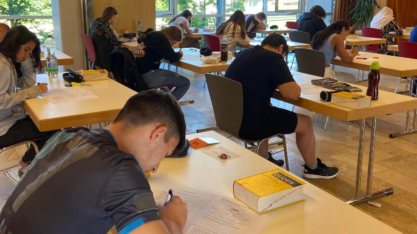 Seit Dienstag laufen die schriftlichen Abschlussprüfungen unter anderem an der Stephani-Mittelschule.