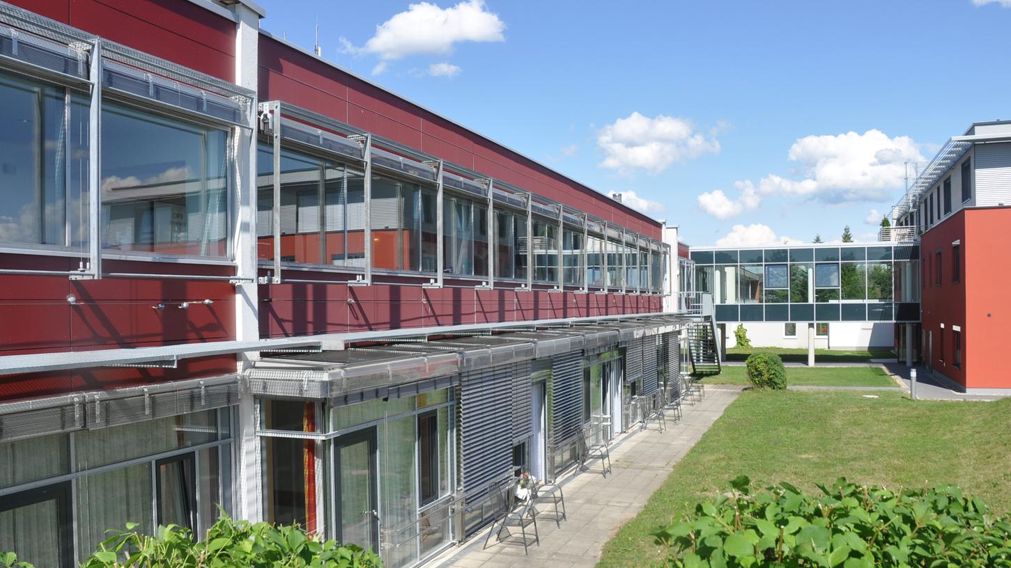 Im Laufer Krankenhaus (hier im Bild unten die bisherige Wöchnerinnenstation) stehen Bauarbeiten an. Im Laufer Krankenhaus (hier im Bild unten die bisherige Wöchnerinnenstation) stehen Bauarbeiten an.