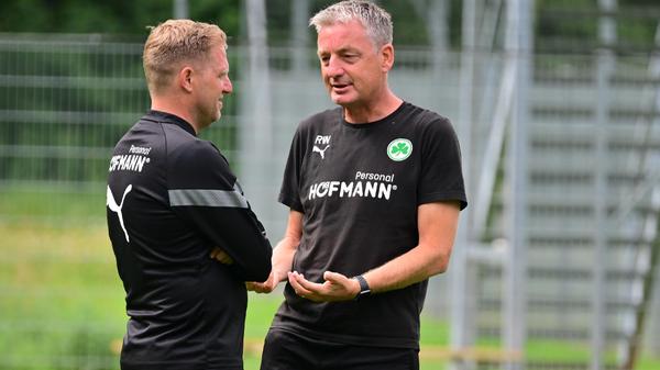 Am vierten Tag des Trainingslager stand für das Kleeblatt nur eine leichte Einheit an. Die Spieler sollten ihren Körper für das Testspiel am Abend aktivieren, Spaß haben - und dann detailliert an der Verteidigung der gegnerischen Standards arbeiten. Wir haben alle Bilder vom Mittwochvormittag!
