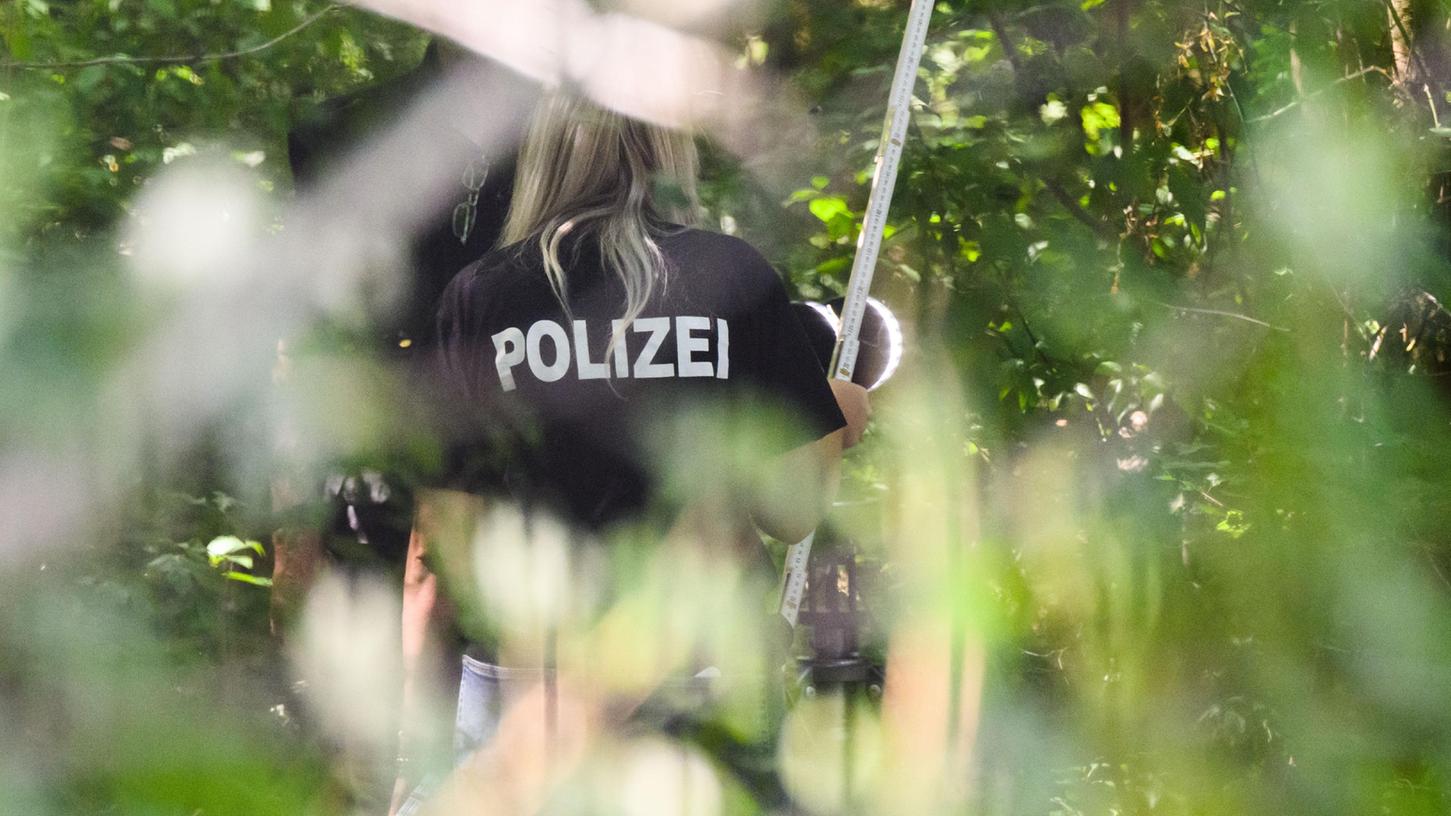Nach dem Fund einer toten 15-Jährigen in Salzgitter gelten zwei Jugendliche als dringend tatverdächtig. 