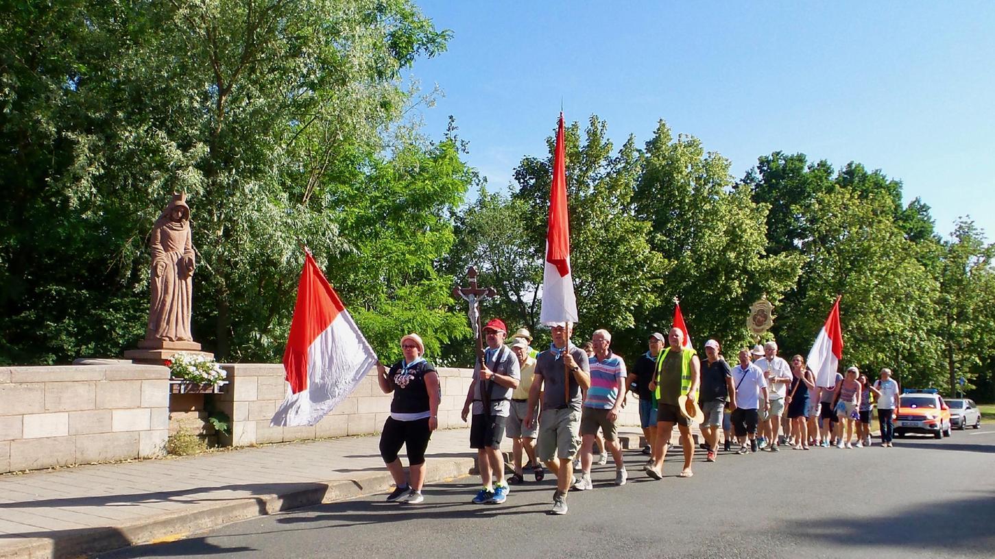 Start in Herzogenaurach: ein Bild einer früheren Wallfahrt.
Start in Herzogenaurach: ein Bild einer früheren Wallfahrt.