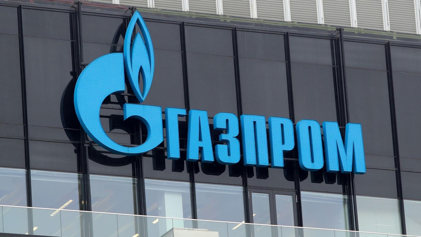 Das Gazprom-Logo ist auf einer Niederlassung des russischen Staatskonzerns in St. Petersburg zu sehen. Das Gazprom-Logo ist auf einer Niederlassung des russischen Staatskonzerns in St. Petersburg zu sehen.