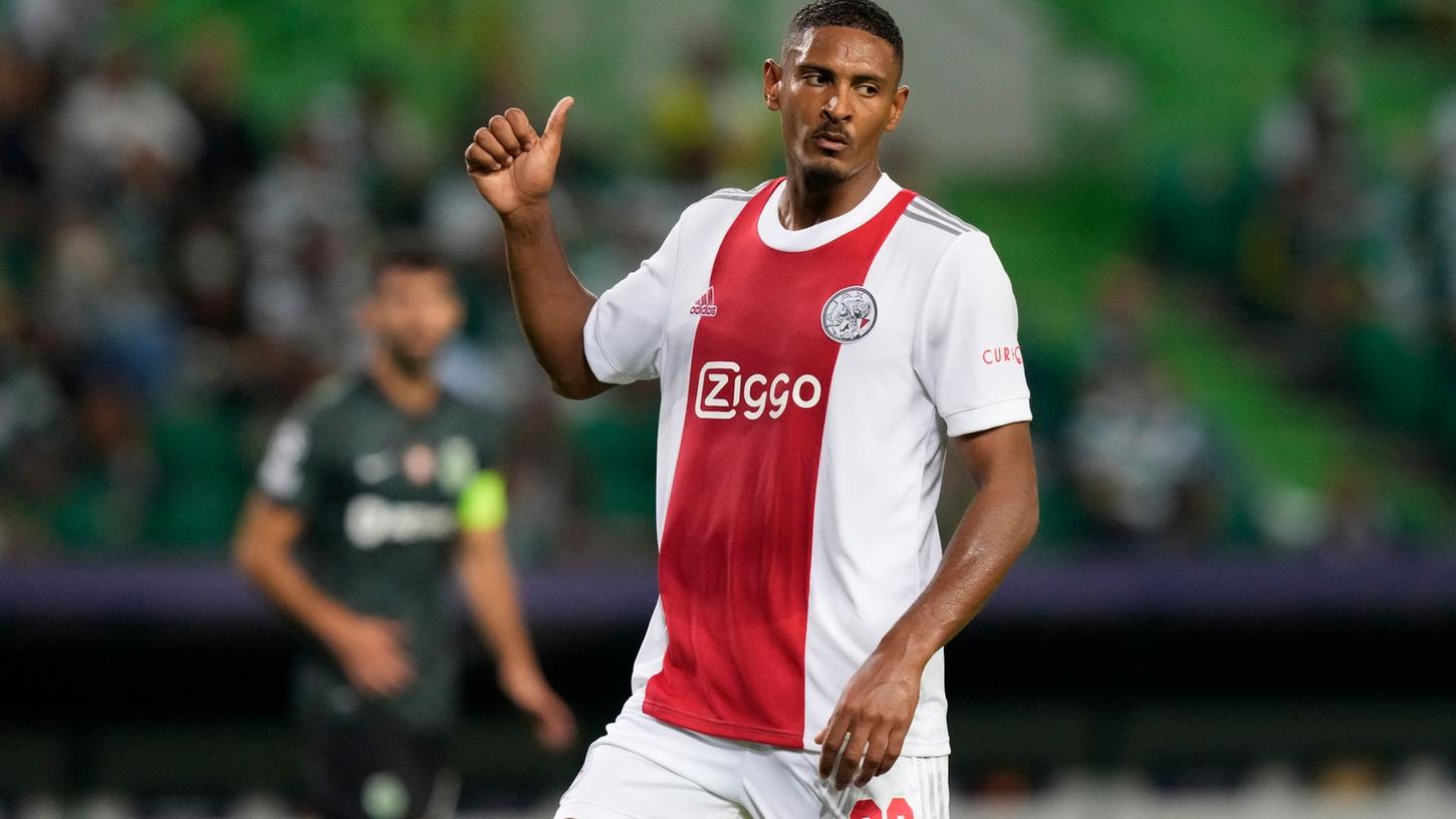 Der 28 Jahre alte Sebastien Haller wurde mit Ajax zuletzt Meister und zudem Torschützenkönig in den Niederlanden. Der 28 Jahre alte Sebastien Haller wurde mit Ajax zuletzt Meister und zudem Torschützenkönig in den Niederlanden.
