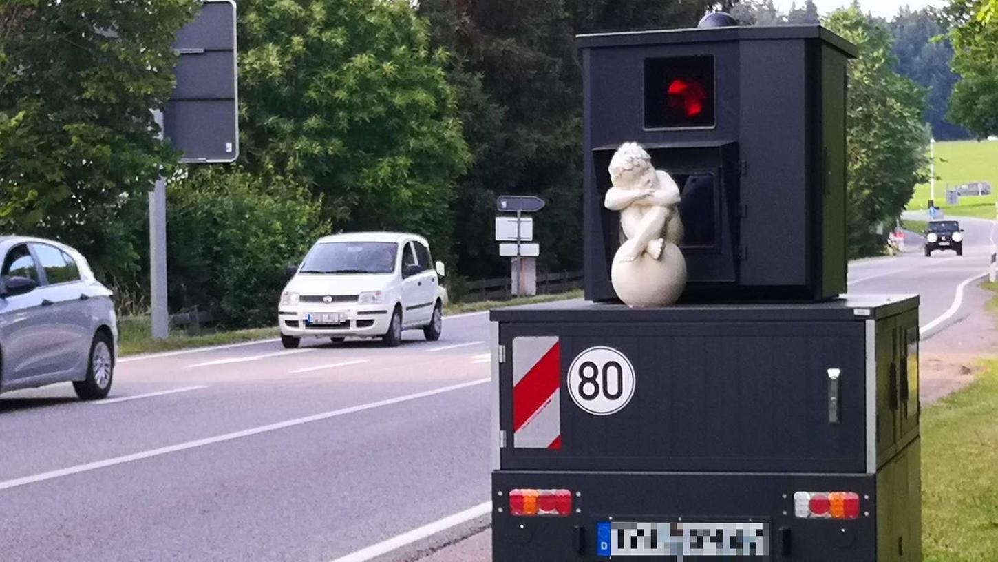 Raser hatten Glück: Gartenfigur legte Blitzer in Bayern lahm