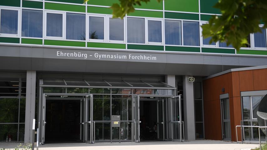 Abitur bestanden: So lief die Abschiedsfeier am Ehrenbürg-Gymnasium Forchheim 2022