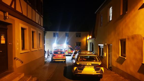 Versuchte Tötung? Mann nach Messerstecherei in Bad Windsheim schwer verletzt