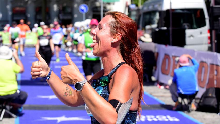 Glückliche Läufer, wichtige Helfer: Die Bilder vom Metropolmarathon 2022 in Fürth