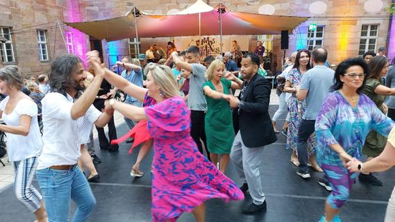 "Ritmos Latinos" macht Schwabach zu Salsa- und Tango-Land