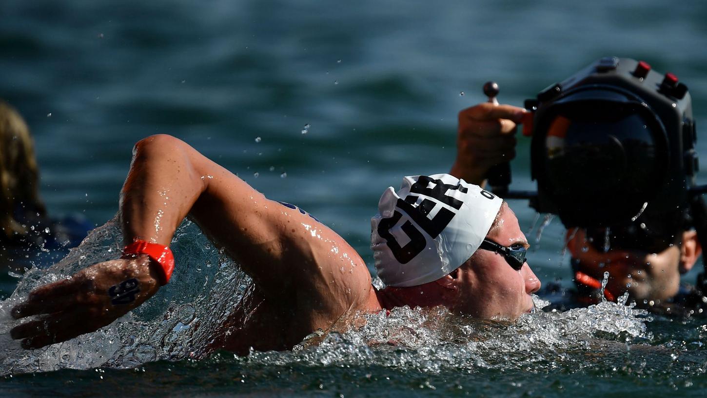 Durch die hohen Temperaturen wird der Wettkampf in Budapest für die Schwimmer zur Herausforderung. Durch die hohen Temperaturen wird der Wettkampf in Budapest für die Schwimmer zur Herausforderung.