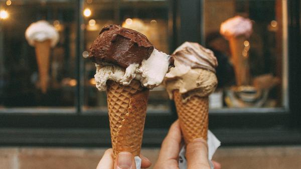 Die Kugel Eis kostet in Kroatien, aber auch in Italien inzwischen häufig um die zwei Euro. Vor Corona zahlte man zwischen 1,30 und 1,50 Euro.