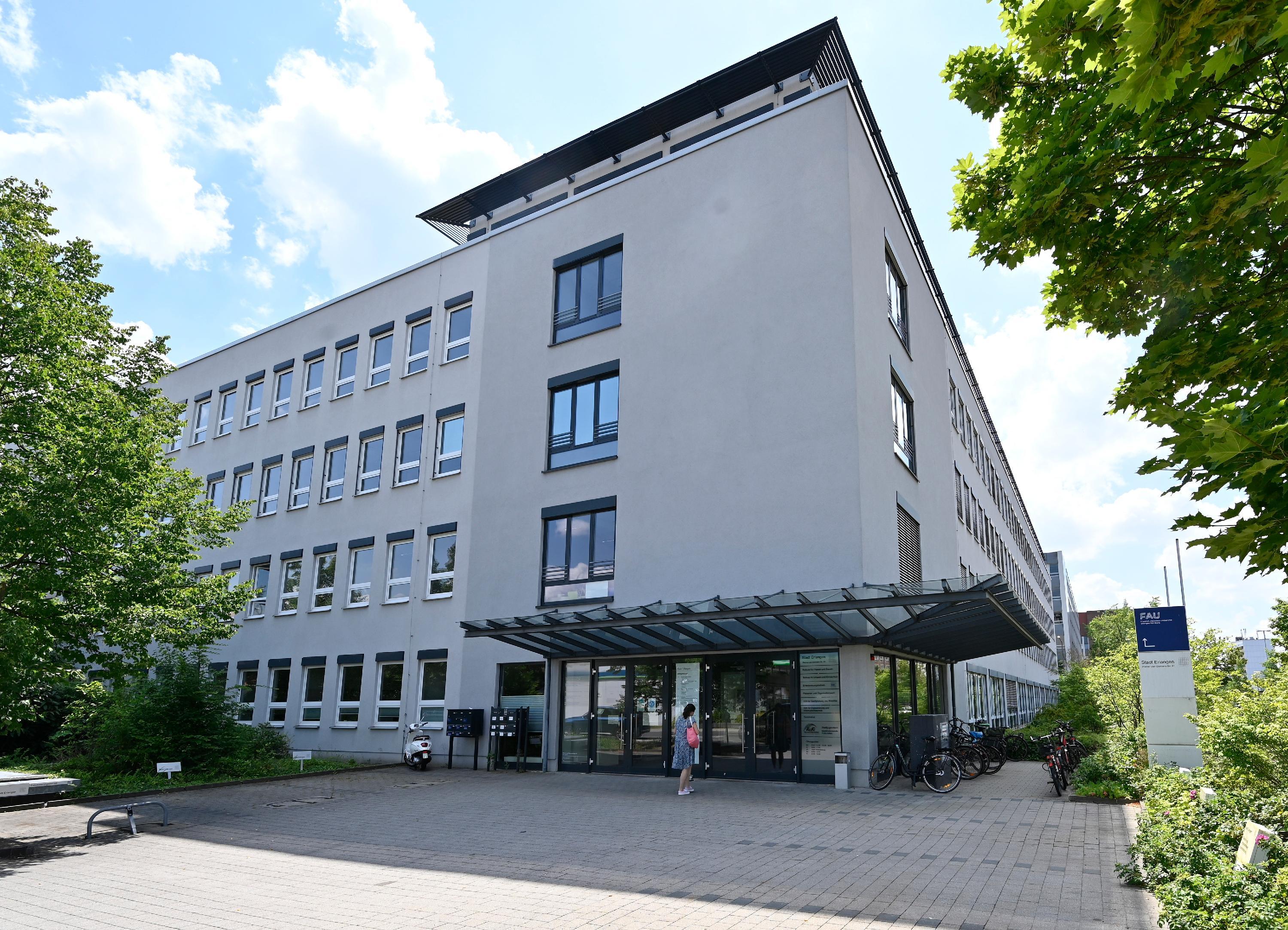 Das Gebäude in der Werner-von-Siemens-Straße 61 ist aktuell voll vermietet. Ein Großteil wird von der Stadt Erlangen genutzt.