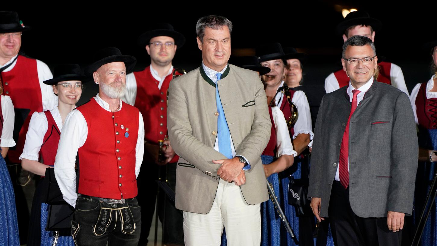 Markus Söder hatte mit seinem Outfit beim G7-Gipfel für Verwunderung gesorgt.