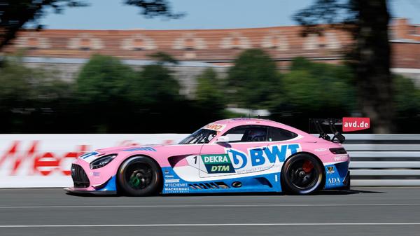 Lokalmatador Maxi Götz hält sich - was schlau ist - aus allem raus. Für den Uffenheimer, der beim Saisonfinale im Vorjahr beide Rennen am Norisring gewann und sich damit auf den letzten Kilometern des Wettbewerbs zum DTM-Champion kürte, bedeutet das am Ende einen Platz weit vorne.