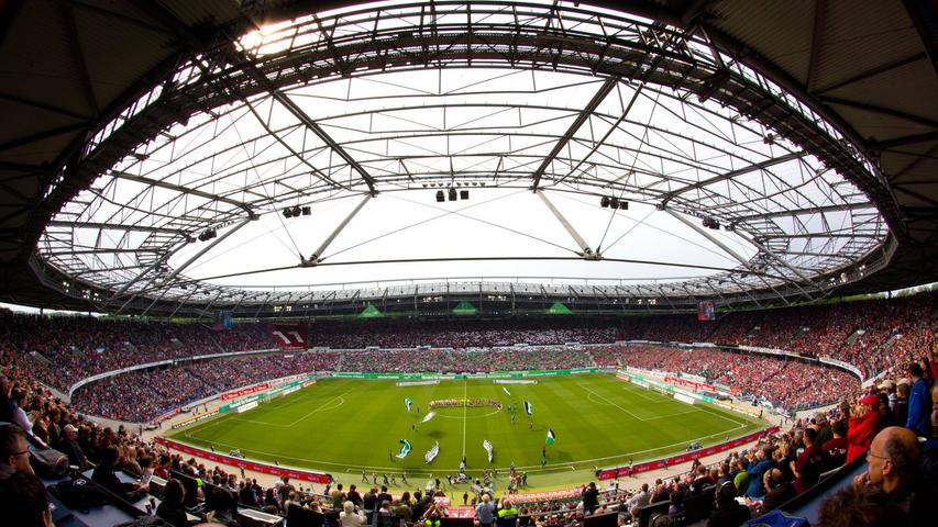 49.000 Menschen wollten zum Saisonabschluss das Duell dieser beiden Überraschungsmannschaften im Niedersachsenstadion sehen.