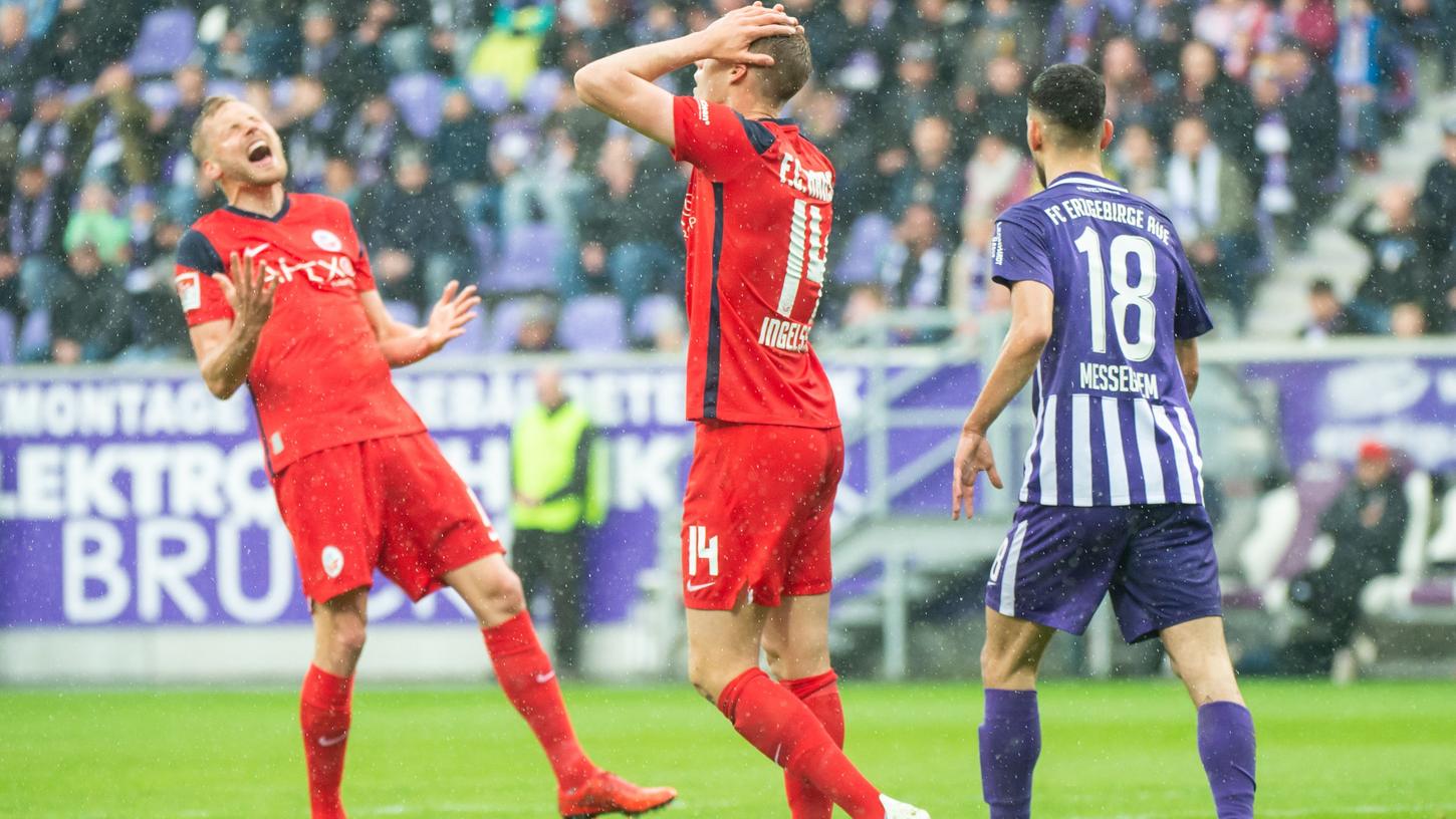 Rostock-Spieler Hanno Behrens wechselt nach Jakarta in die erste indonesische Liga. 