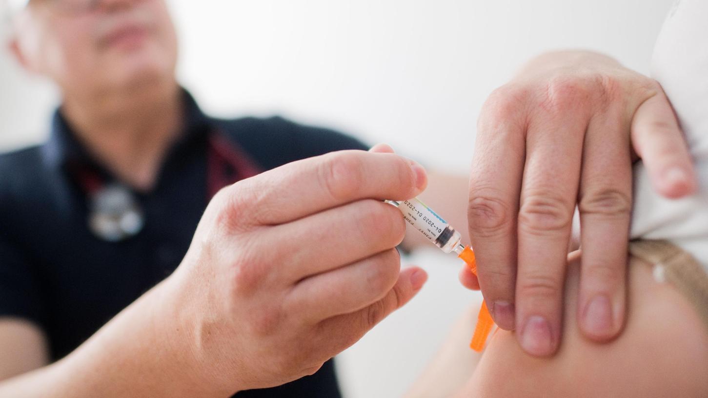 In Deutschland wird Polio vor allem bei Kindern in einem 6-fach-Kombinationsimpfstoff geimpft. 